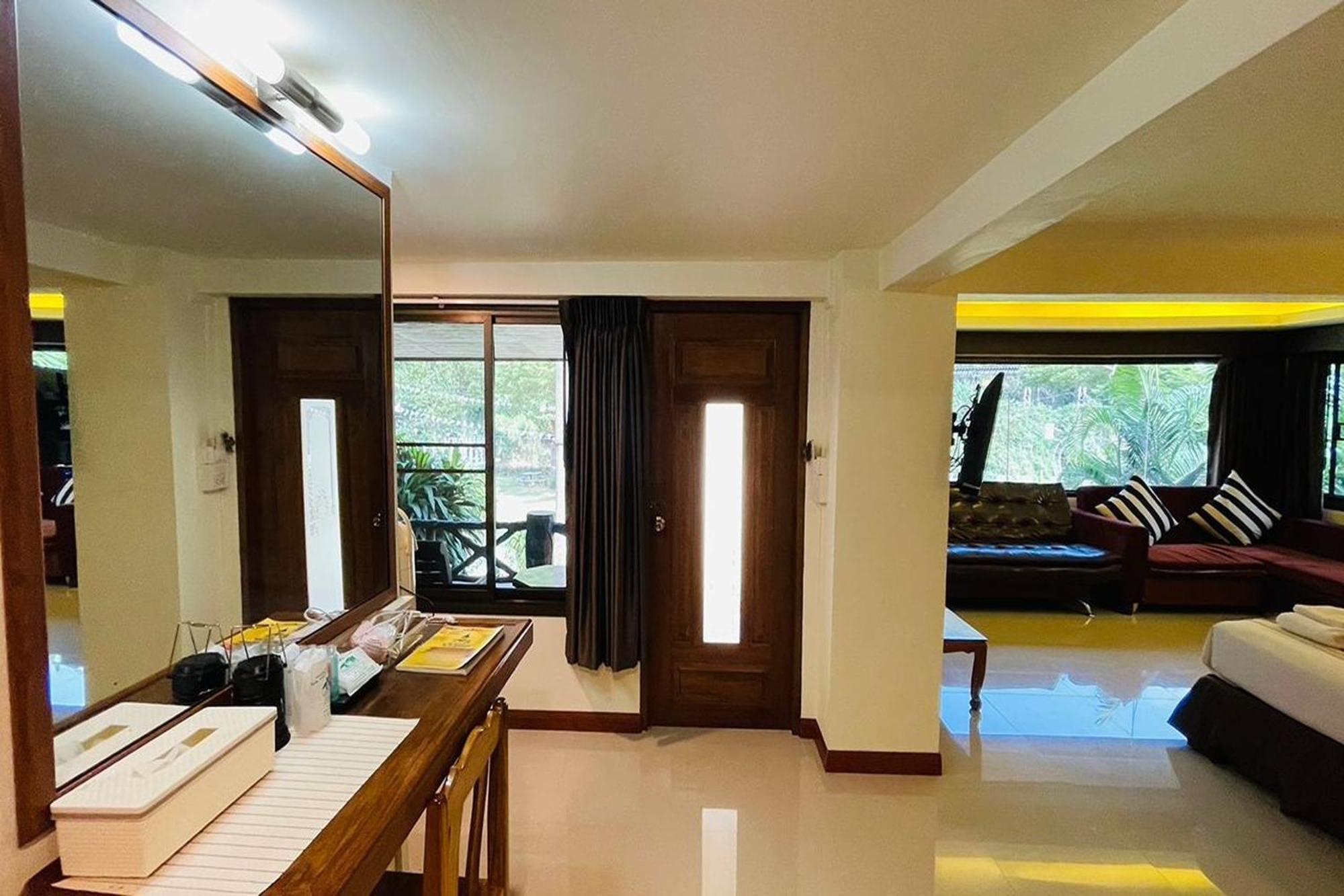Baan Rim Kwai Paerimnam Resort カンチャナブリ エクステリア 写真